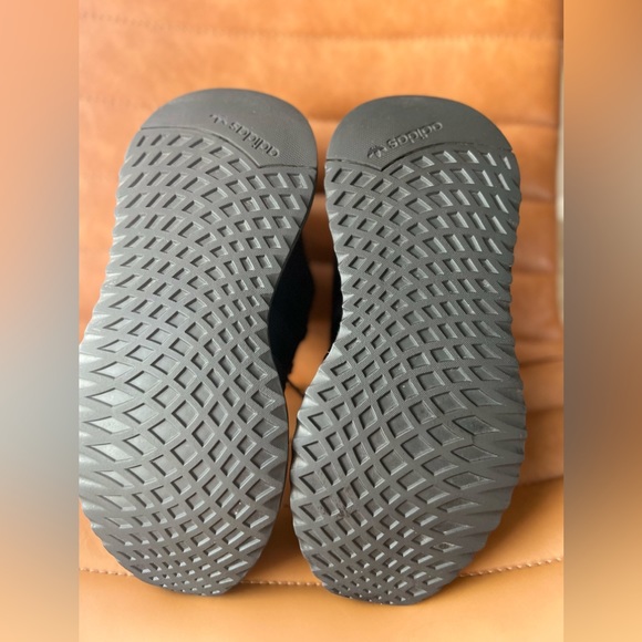 Adidas Upath Run Unisex Women’s Size 6.5 and Men’s are 5.5 - Picture 4 of 15